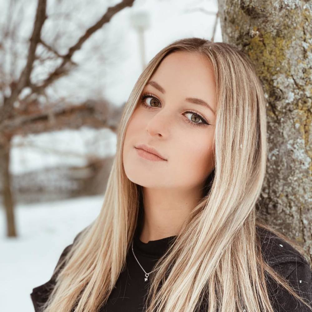 Meet your Posher, Sophia